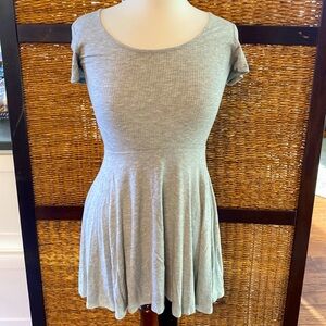 Forever 21 gray small tee shirt free flowing dress